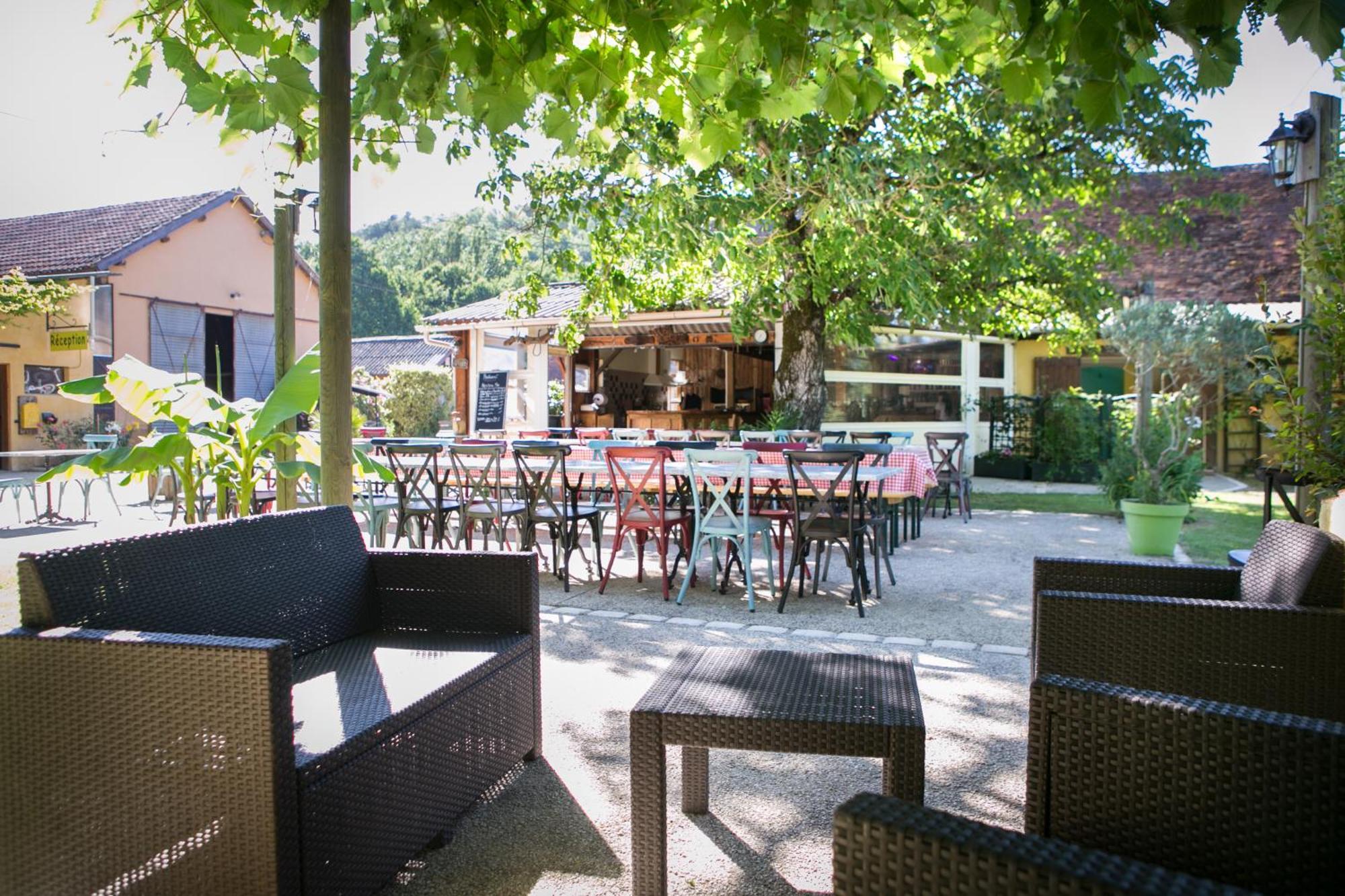 Camping La Ferme De Perdigat Limeuil Dış mekan fotoğraf