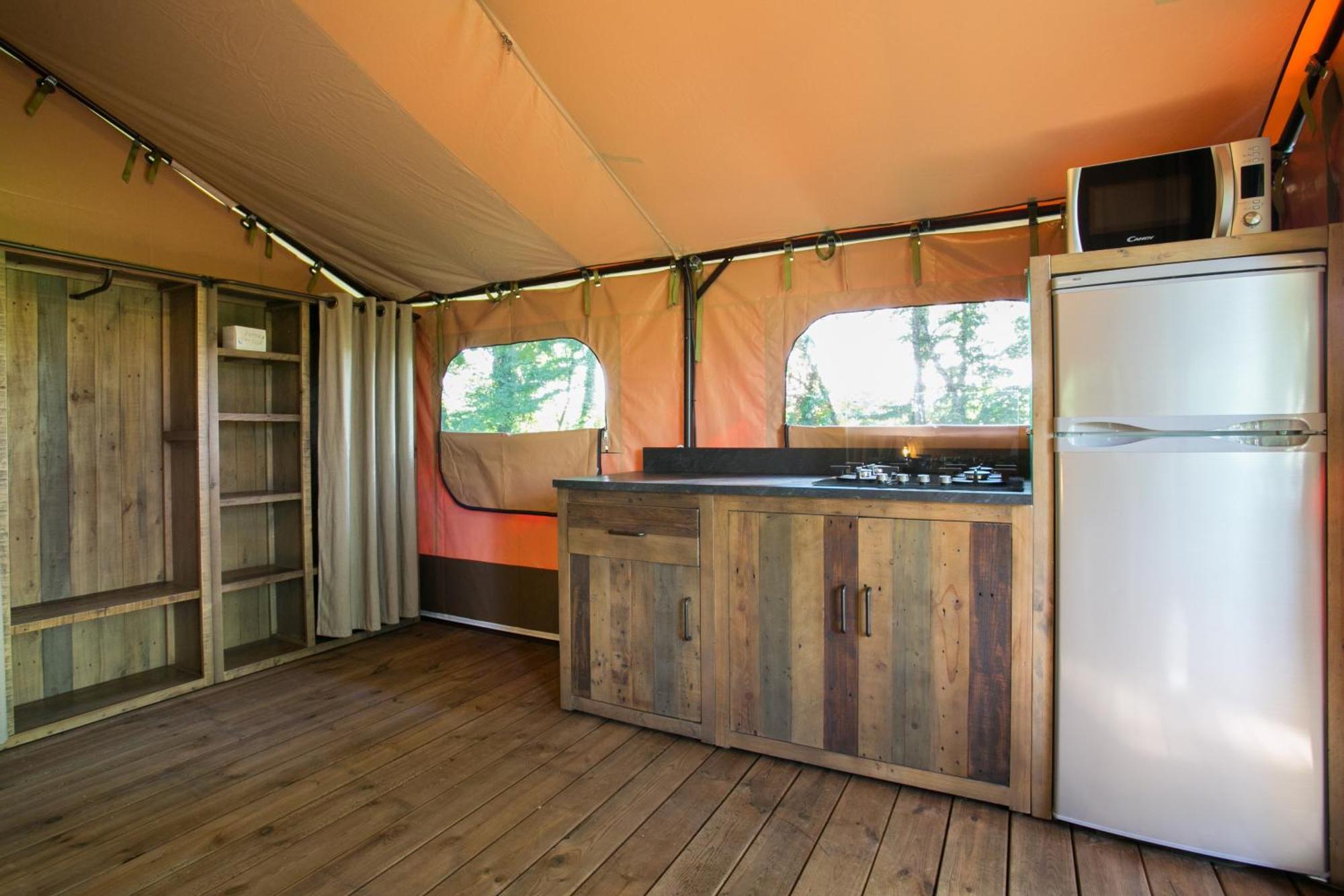 Camping La Ferme De Perdigat Limeuil Dış mekan fotoğraf
